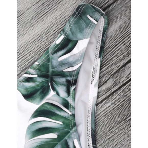 🎉HP🎉 Palm Leaf Two Piece Bikini - Picture 4 of 7